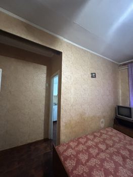 1-кімнатна квартира, вул.Богдана Хмельницького 5