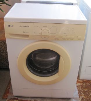 Пральна машинка LG 1