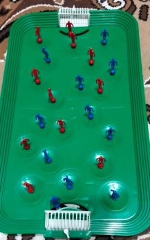 Конструктор,футбол т інші  іграшки