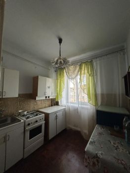 1-кімнатна квартира, вул.Богдана Хмельницького 7