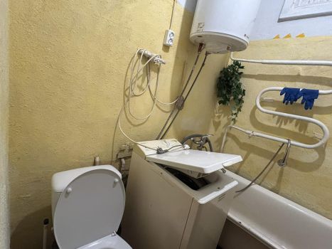 1-кімнатна квартира, вул.Богдана Хмельницького 3