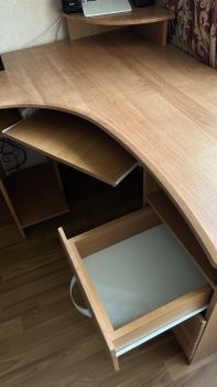 Письмовий стіл 3