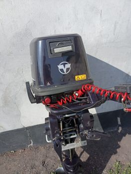 Двигун Тохатсу 9 /8