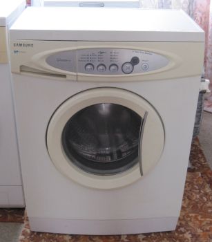 Пральна машина Samsung. 1