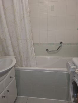 Здається 2-кімнана квартира 5