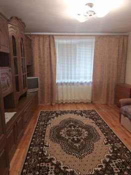 Здається 2-кімнана квартира 3