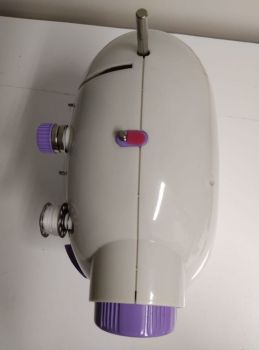 Міні швейна машинка Emerio — для початківців 6