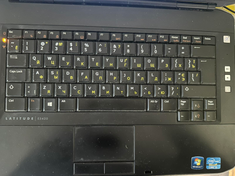 Ноутбук Dell i3 8озу 120ssd 2