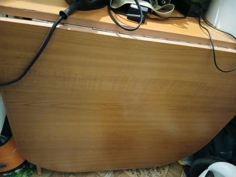 Стіл бабочка