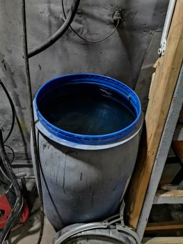 Бочка пластмасова 2