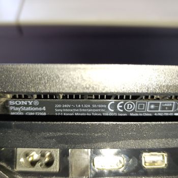 Sony PlayStation 4 Pro 3