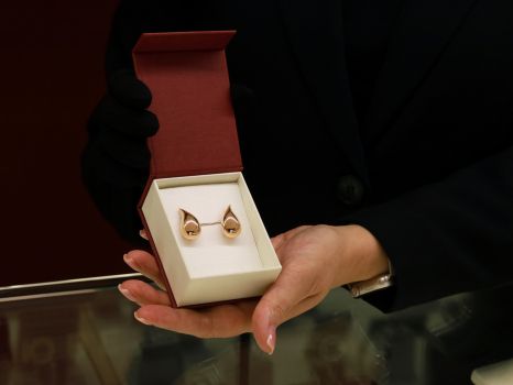 Продавець-консультант у мережу ювелірних салонів 7