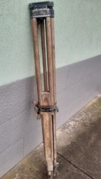 Штатив геодезичний дерев'яний тринога для теодоліт 3