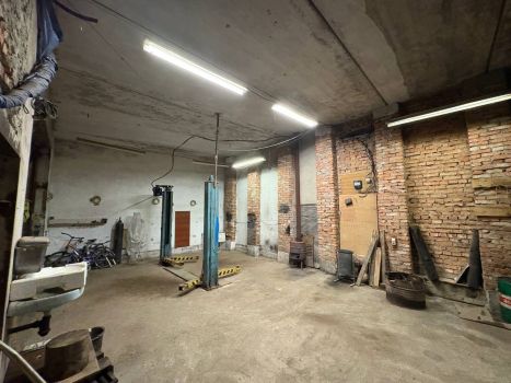 Гараж в хорошу стані 2