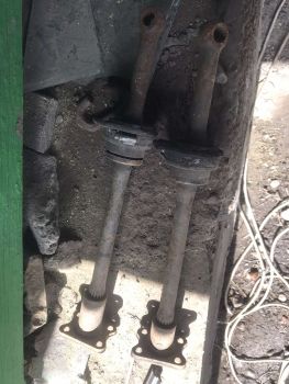 Різні запчастини продам 6