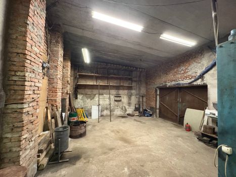 Гараж в хорошу стані 6