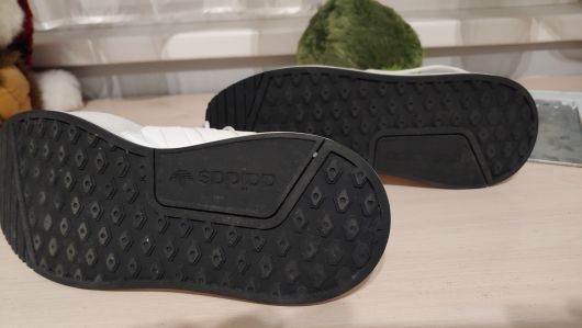 Кросівки високі adidas чоловічі 41,5 5