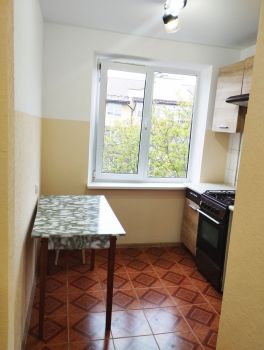 1-кімнатна квартира, вул.Каракая 3 6