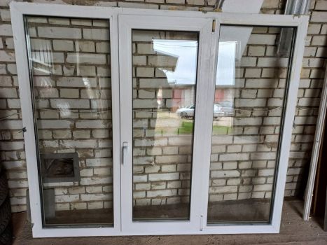 Вікно металопластикове б/в в хорошому стані 1