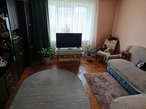 4-кімнатна квартира, вул.Героїв України 15 2