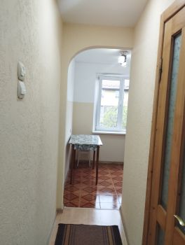 1-кімнатна квартира, вул.Каракая 8