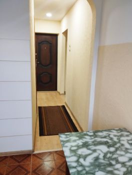 1-кімнатна квартира, вул.Каракая 3 1
