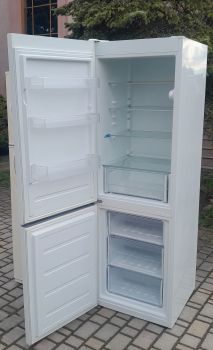 Холодильник Аriston 195см. 4