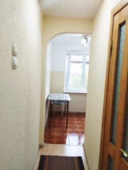 1-кімнатна квартира, вул.Каракая 3 5