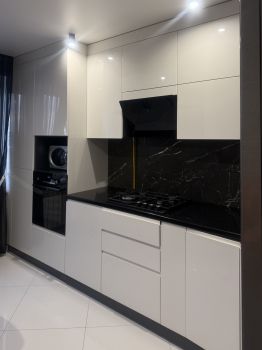 3-кімнатна квартира, вул.Героїв України 3А 4
