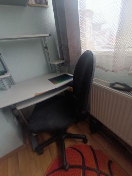 Комп'ютерний стіл +крісло 2
