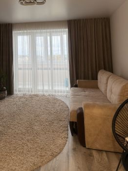 3-кімнатна квартира, вул.Героїв України 3А 2
