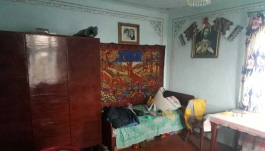 Жилий будинок, Простора територія 5