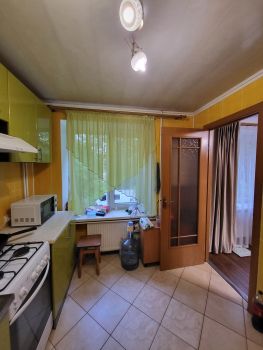 2-кімнатна квартира, вул.Богдана Хмельницького 30 7