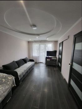 1-кімнатна квартира, вул.Хіміків 4