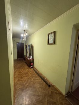 3-кімнатна квартира, вул.Героїв України 2 2