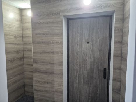 2-кімнатна квартира, вул.Героїв України 4