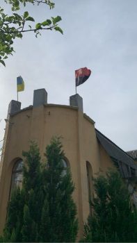 Будинок, особняк 1