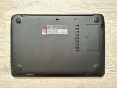Ноутбук ASUS X556UAK 15.6