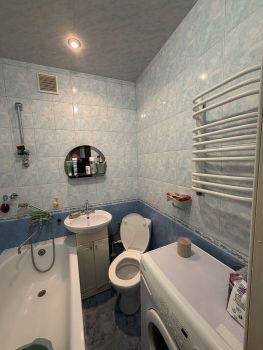 Квартира, м. Долина 2