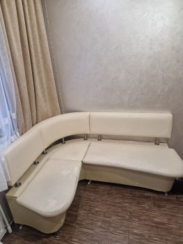 Продам кухонний куток 1