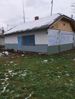 Будинок, село Тяпче під реконструкцію 1