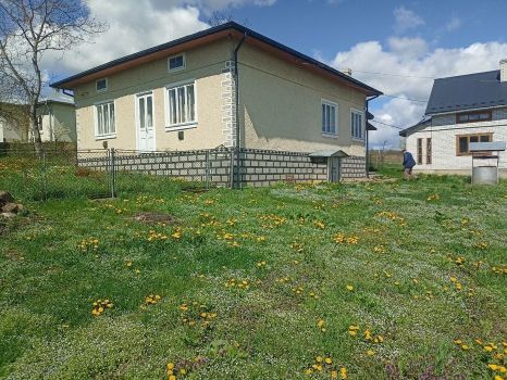 Будинок, передмісті Долини 1