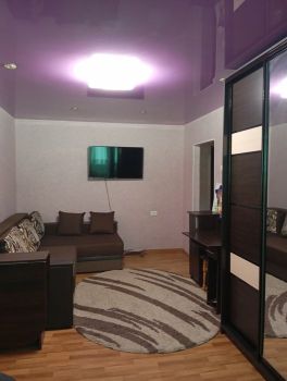 1-кімнатна квартира, вул. Січових стрільців 2