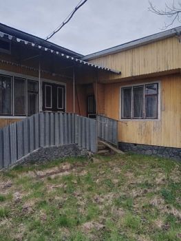 Будинок, земельна ділянка 1
