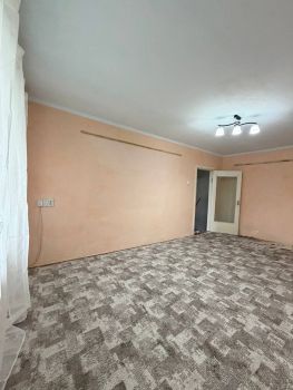 1-кімнатна квартира, вул.Січових Стрільців 1