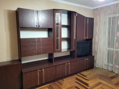 Стінка в вітальню та стіл 2