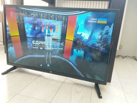 Телевізор Ergo 32 дюйми з функцією Smart 2