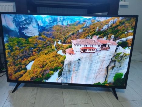 Телевізор TCL 40 Smart на Android 9 з Wi-Fi 2