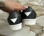 Кросівки adidas 5