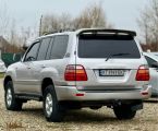 Toyota Land Cruiser 2